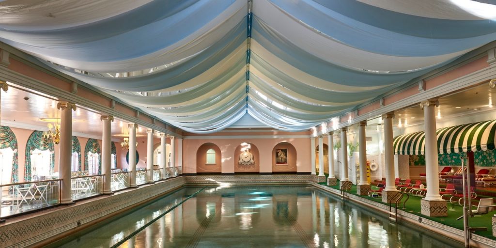 Women Interior Designers: Women Interior Designers: Dorothy Draper, The Greenbrier Hotel, 1946-1948, White Sulphur Springs, WV, USA. Architectural Digest.