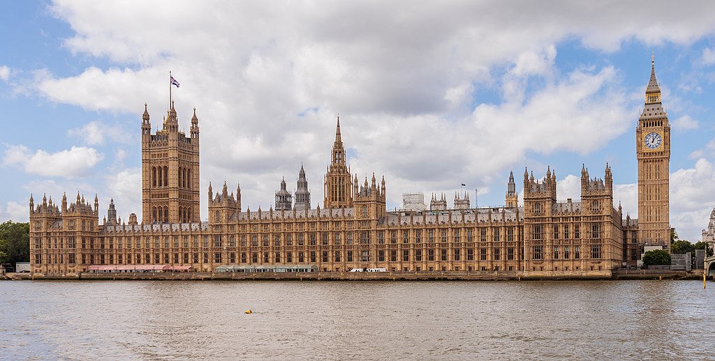 Romanticism: Palace of Westminster, 1840-1876, London, UK. Photograph by Terry Ott via Wikimedia Commons (CC BY-SA 4.0).