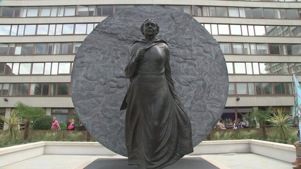London statues: Martin Jennings, Mary Seacole, 2016, London, UK. Mary Seacole Trust.