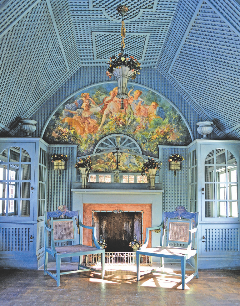 Women Interior Designers: Women Interior Designers: Elsie de Wolfe, Coe Hall, Teahouse, 1915, Planting Fields Arboretum State Historic Park, Oyster Bay, NY, USA. House Beautiful.
