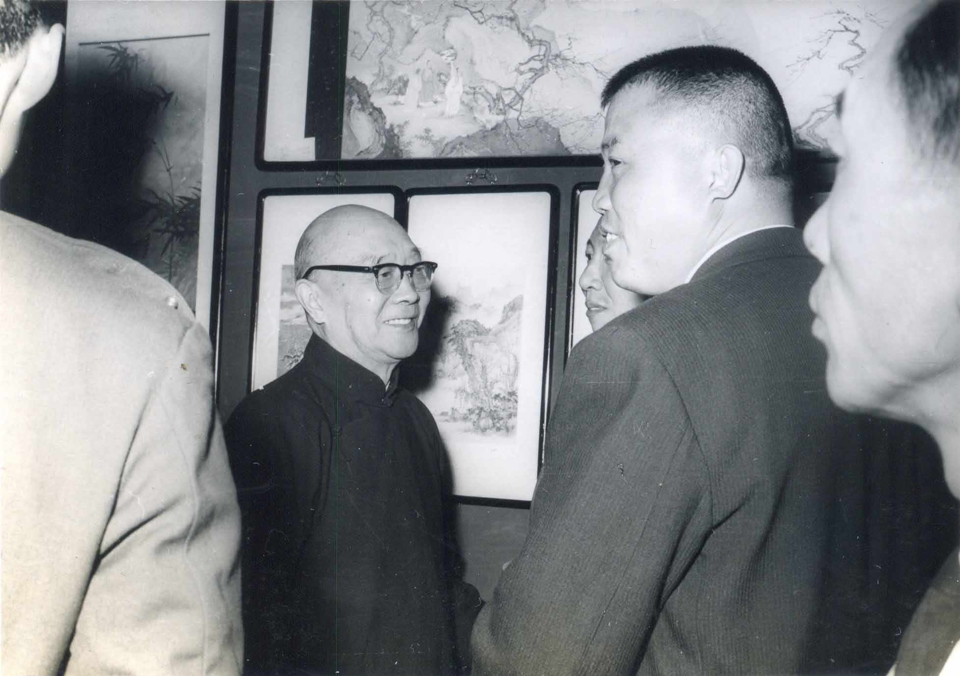 國學大師林語堂前來參觀麗水精舍的畫展(1959年11月21日)
